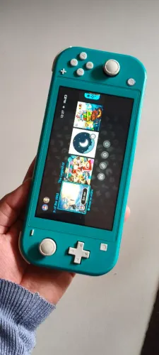 Nintendo Switch Lite - Desbloqueado - Cartão SD 128gb