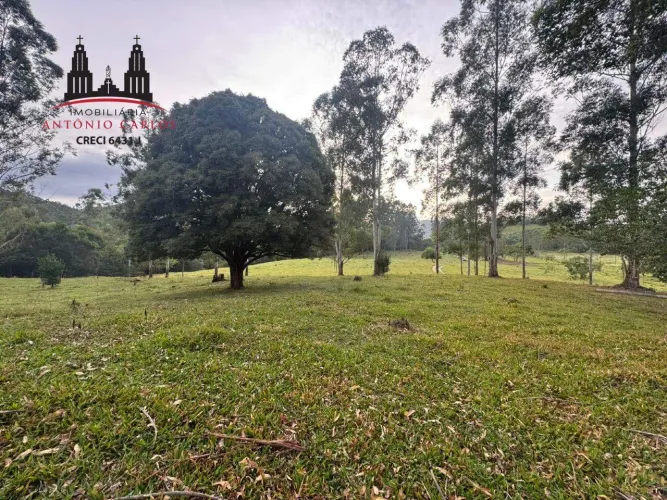 Sítio de 11 Hectares com Escritura Pública em Imaruí  SC