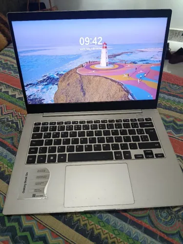 Notebook Samsung Galaxy Book Go - 4GB RAM, 128GB + Capa Protetora