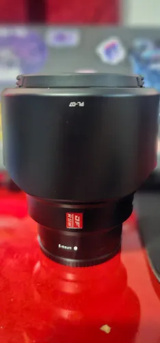 Lente Viltrox 85 mm - 1.8 FE