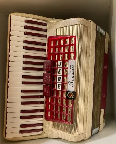 Acordeon Scandalli 120 Reduzida Italy