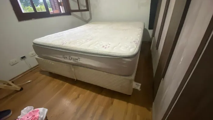 Vendo cama queen