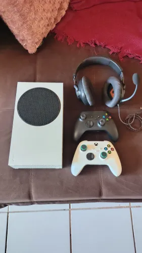 Xbox séries S, completo!