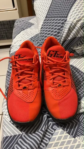 Tênis Nike Air Zoom G.T. Academy (VERMELHO)