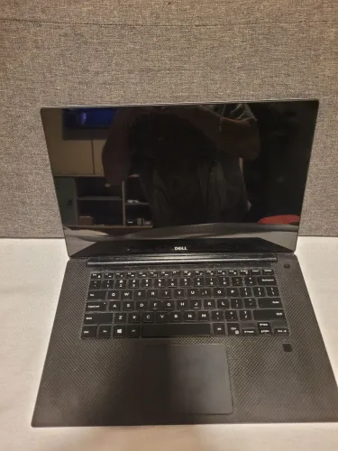 Notebook Dell Xps 15 9560 (DEFEITO)