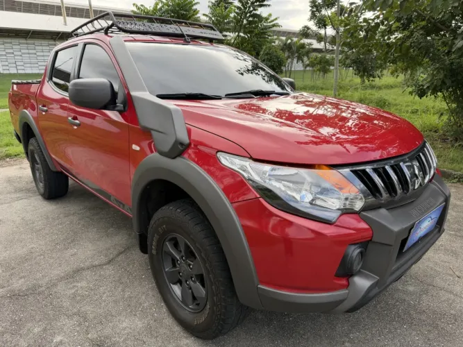 Mitsubishi L200 Savana 2.5 4X4 121cv CD DTI Dies. 2022