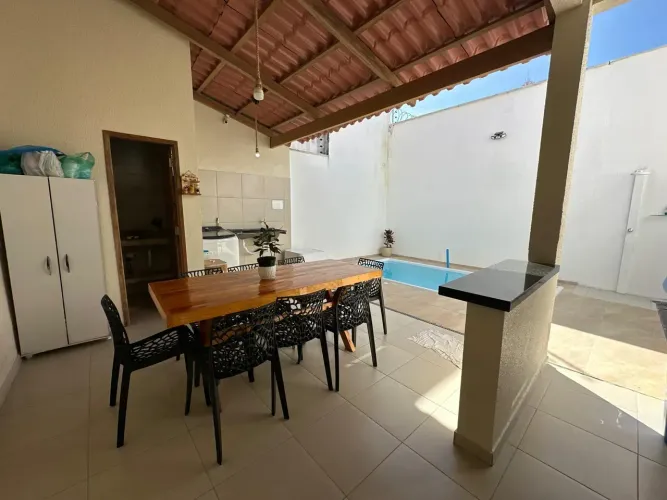 CASA EM CONDOMÍNIO ARAÇAGY