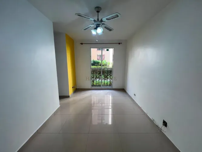 Apartamento à venda em Cotia, Granja Viana, com 2 quartos, com 46 m², Condomínio Andorinha