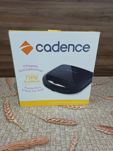 Torradeira Elétrica Cadence 110V potência 750W