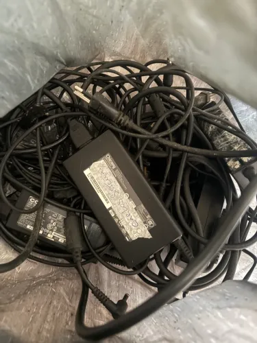 Carregadores de notebook