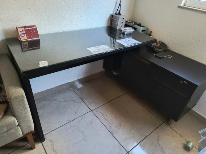 Mesa de escritório e estudo