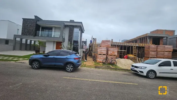 Casa à venda no Red Park com 3 suítes no Rio Vermelho