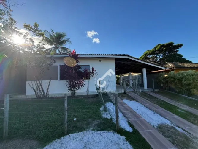 ESTRADA DO COCO, Abrantes. Casa térrea com 3 quartos sendo 2 suítes, 325m² de área total.