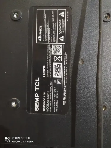 O display descolou e caiu