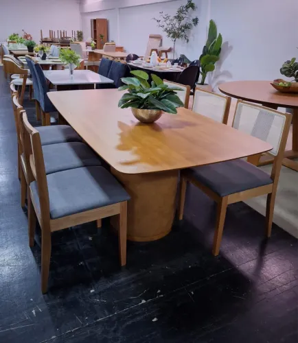 Mesa de Jantar com tampo laminado 2.00x1.00 com 06 cadeiras
