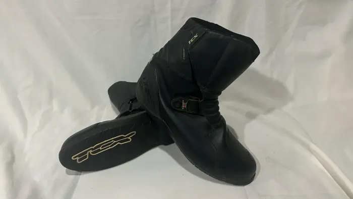 Bota Motociclista TCX Hub WP ( Impermeável).