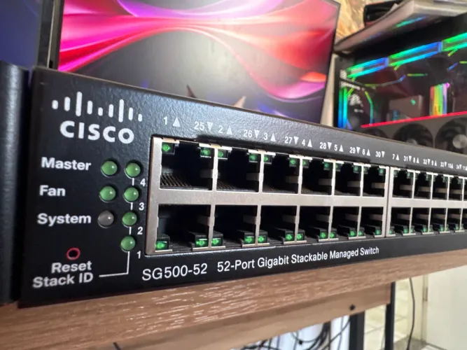 Switch de Rede Cisco SG500-52 48 Portas
