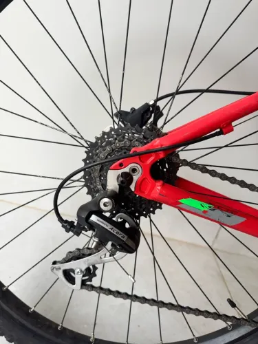 Bicicleta aro 29 Caloi explore Sport - 24 marchas, freio a disco