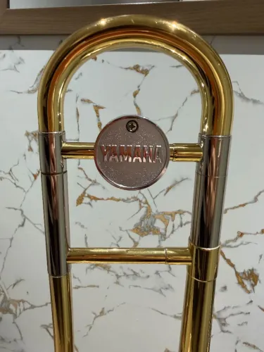 Trombone Yamaha de pisto YSL354 Sib