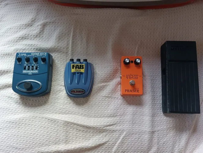 Pedais de guitarra!