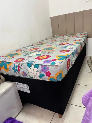 Vendo 2 cama de solteiro box 