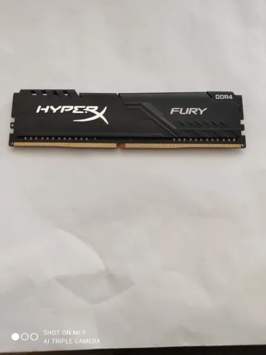 Memória (4GB RAM) Fury preto HX432C16FB3/4