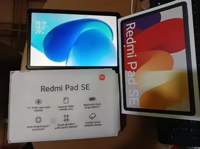 Tablet Redmi Pad SE 256GB / 8GB RAM - Excelente estado