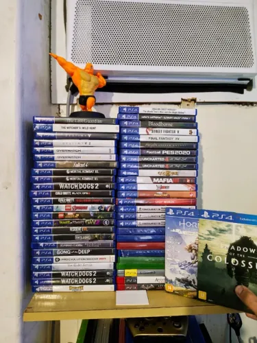 Jogos PS4 (valores na descrição)