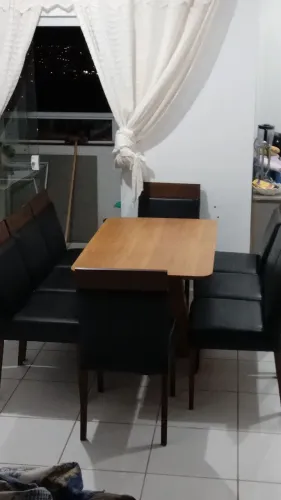 4Cadeiras em curvino semi novas.600 reais