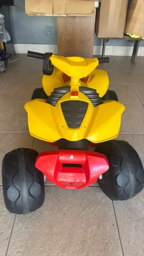 Quadriciclo Elétrico Infantil Bandeirante Super Quad 12V (Amarelo)