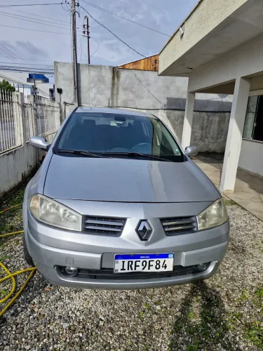 Renault Megane Sedan Dynamique Hi-flex 1.6 16V 2011