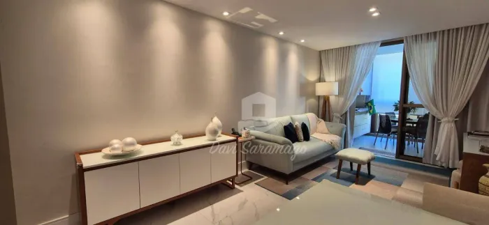 Apartamento de Alto Padrão em Piratininga: 185m², Sol da Manhã e Lazer Completo Frente Mar