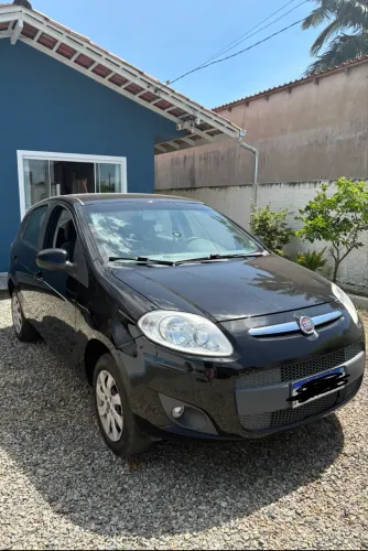 Fiat Palio Attractive 1.0 EVO Fire Flex 8V 5P 2013