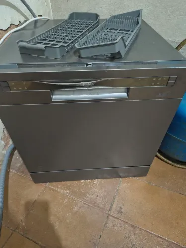 Vendo Máquina de Lavar Louças Midea