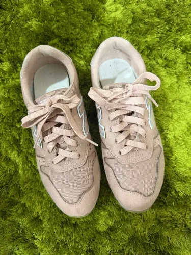 Tênis New Balance feminino 36