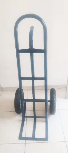 Carrinho p/transporte de bebidas novo