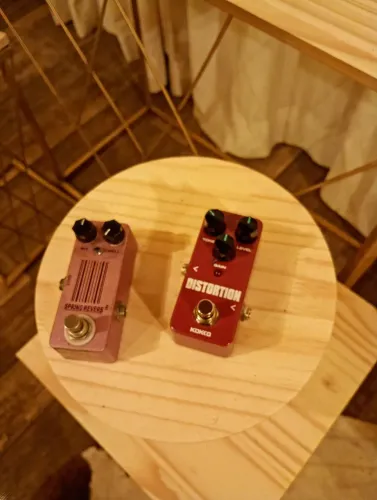 Pedal Reverb de guitarra