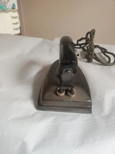 Ferro de passar roupa 