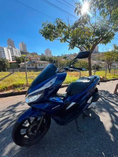 VENDE-SE PCX 2020AZUL ( 14.600,00)