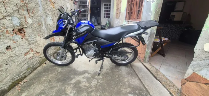 Vendo linda Crosser, toda equipada e com documentação toda em dia,!