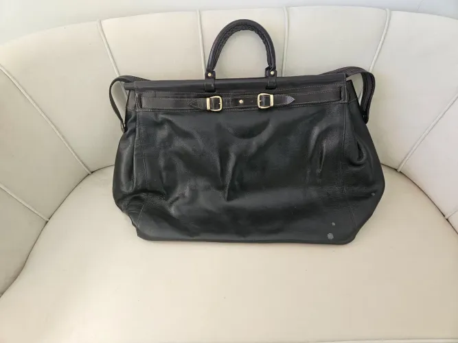 Bolsa de viagem internacional em couro bovino legítimo e forrada em veludo legiti