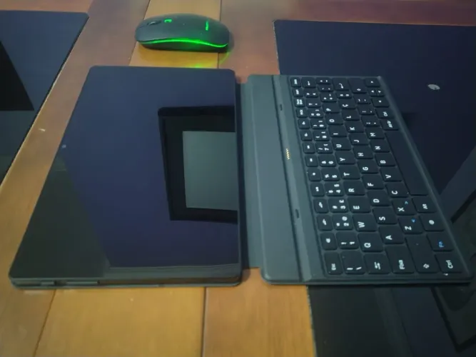 Tablet VAIO TL10 128GB 8GB RAM 4G + Teclado Magnético + Mouse de Brinde