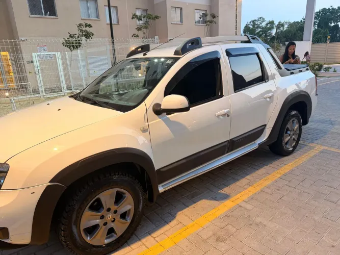 Renault Duster Oroch Dyna. 2.0 Hi-flex 16V Aut. 2017