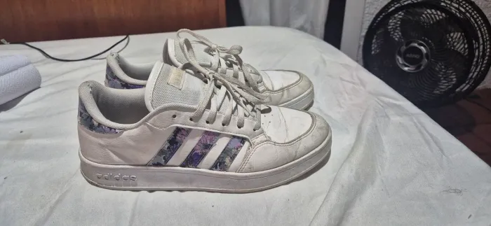 Tenis Adidas Branco Floral Tamanho 38