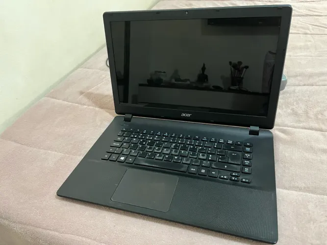 Notebook Acer aspire ES1-520