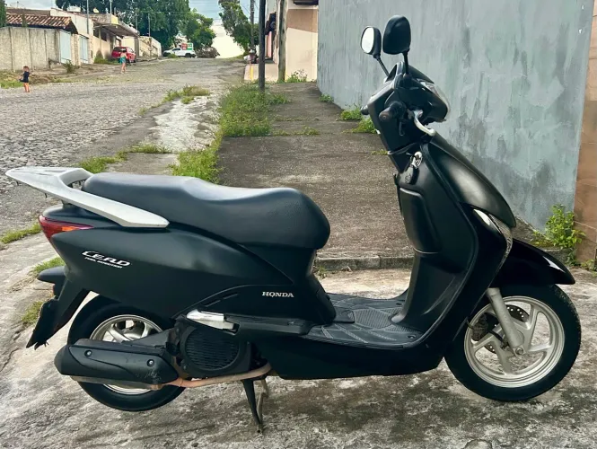 Honda Scooter Lead 110 (2013) 