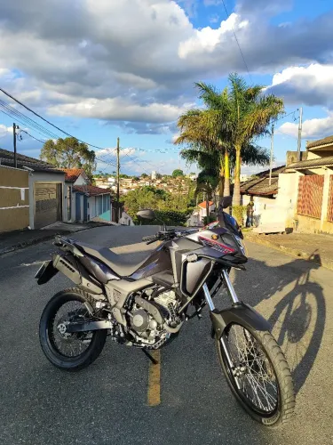 Sahara 300 2026 vendo ou troco