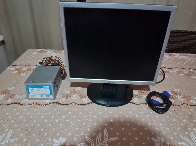 Monitor Flatron 17 polegadas + Fonte 230w 