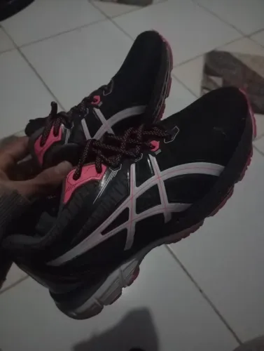 Tênis feminino 38