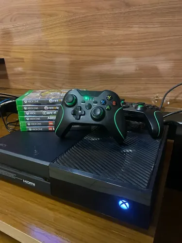 Xbox one em excelente estado!